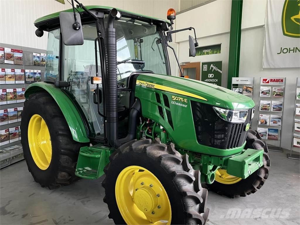 John Deere 5075E Трактори