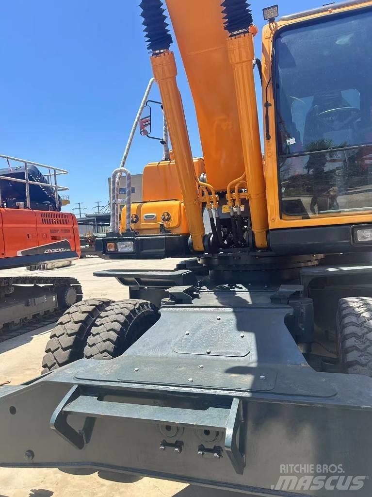 Hyundai R210W-9 Колесни екскаватори