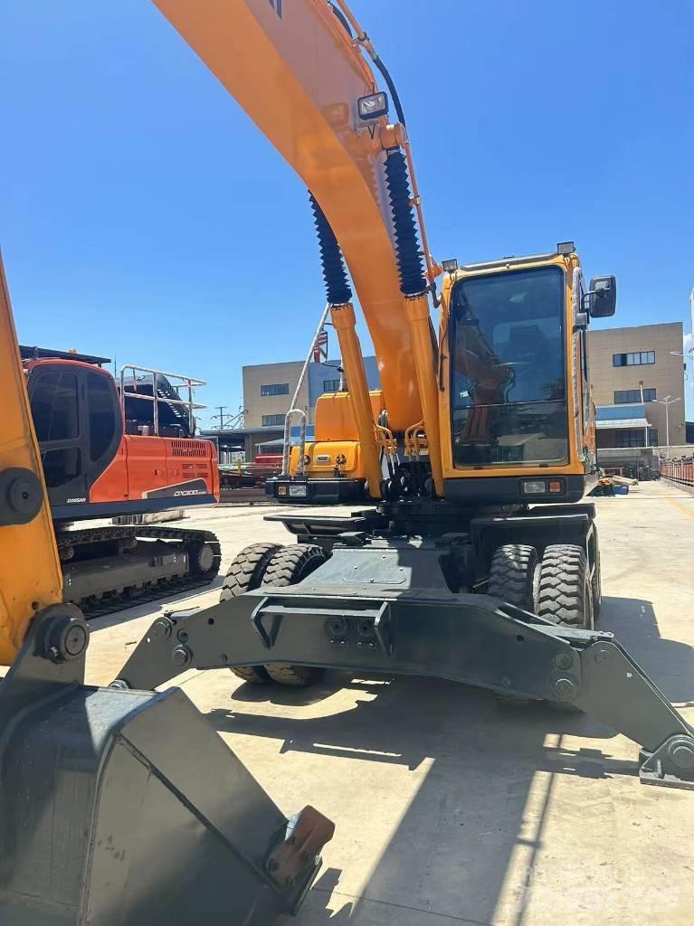 Hyundai R210W-9 Колесни екскаватори