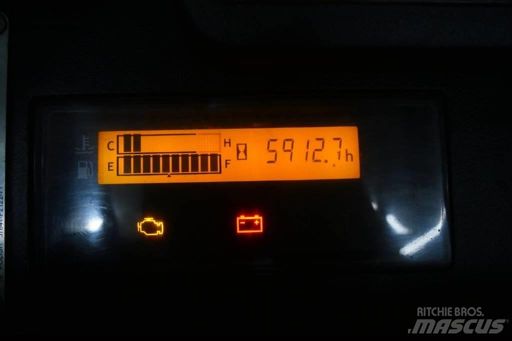 Toyota 02-8 FGF 25 Камиони с АГУ