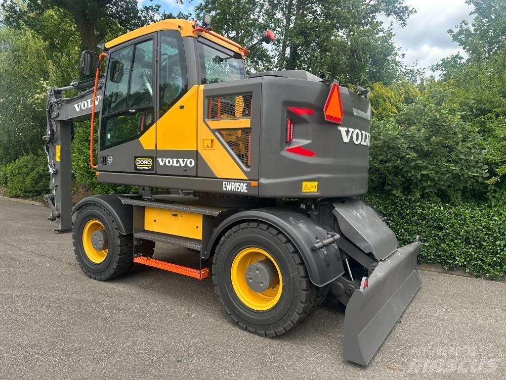 Volvo EWR 150 E Колесни екскаватори