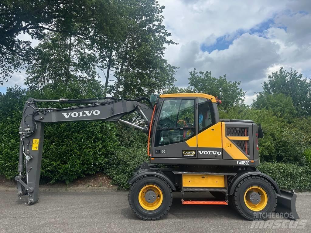 Volvo EWR 150 E Колесни екскаватори