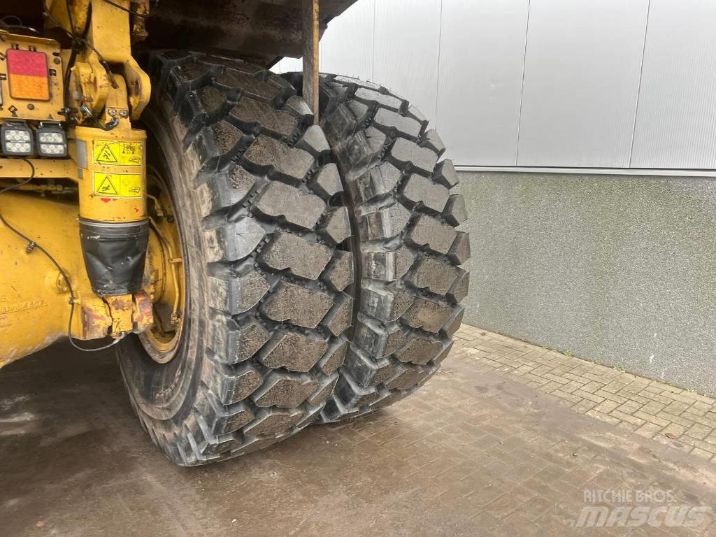 CAT 775 G Твърди самосвали
