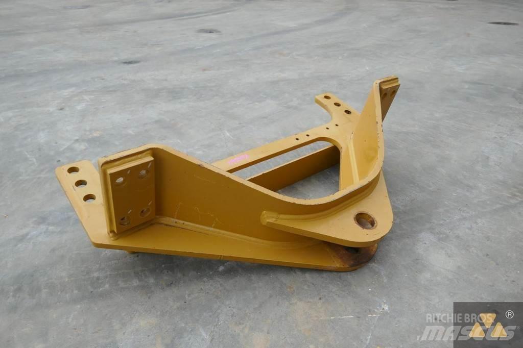CAT 140M3 Drawbar Транспорт - Други