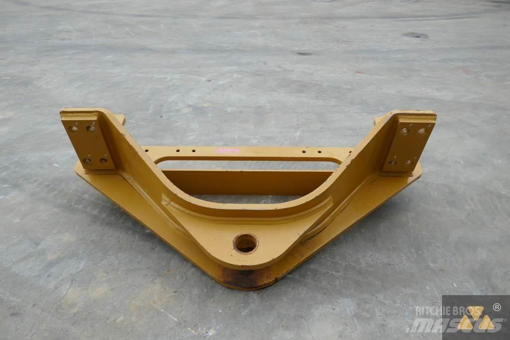 CAT 140M3 Drawbar Транспорт - Други