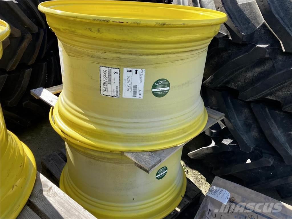John Deere 23x38 Колелета/Гуми