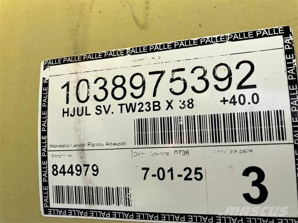 John Deere 23x38 Колелета/Гуми