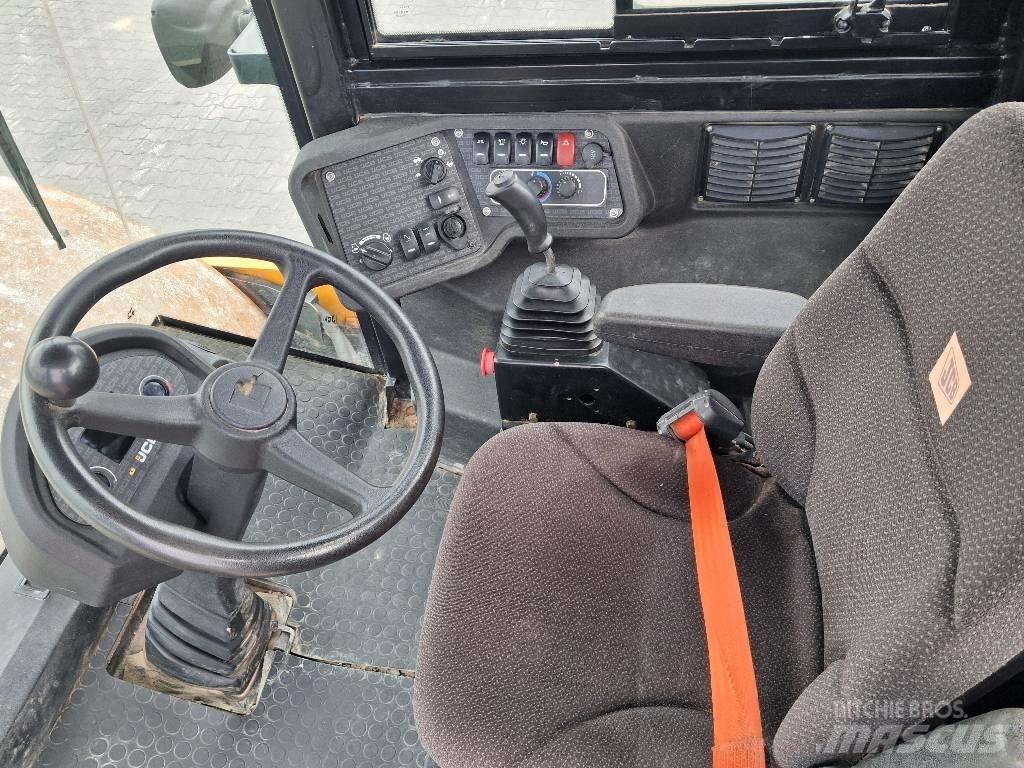 JCB VM 137 Еднобарабанни ролки
