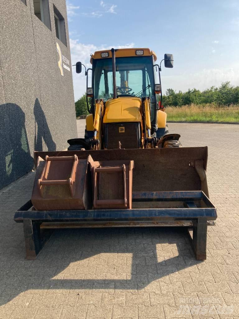 JCB 3 CX Товарач със заден ексватор