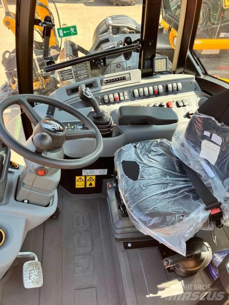 JCB 409 STAGE V - AGRI Мини товарачи