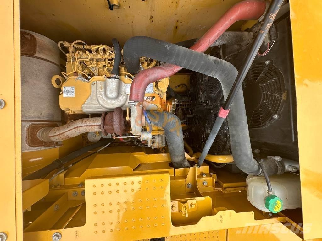 CAT 320 GC Верижен екскаватор