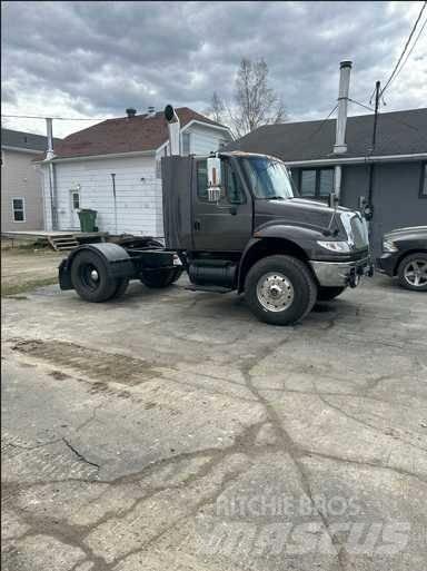 International 4400 Влекачи