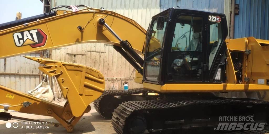 CAT 2020 CAT 323Gc Колесни екскаватори