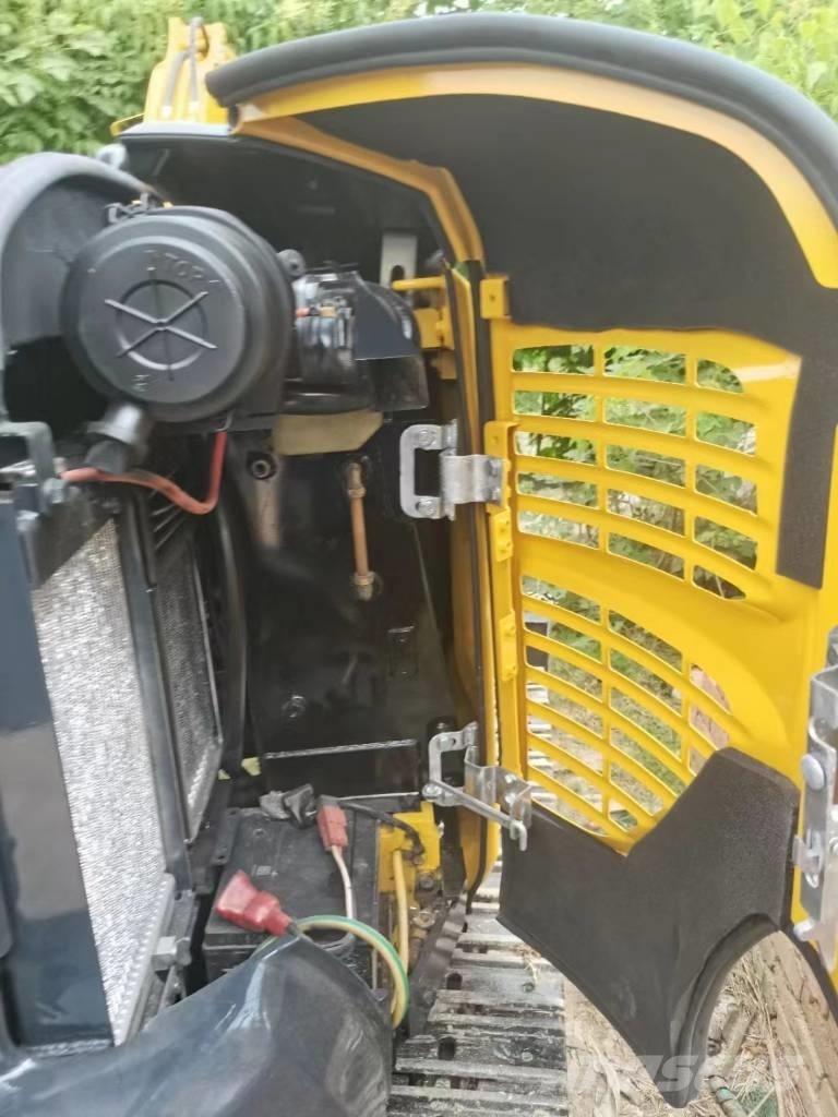 Komatsu PC 35 MR Мини екскаватори < 7 т