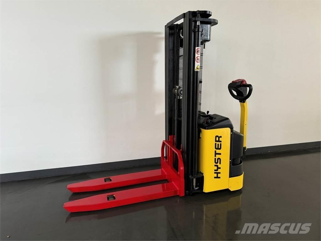Hyster S1.2 Колички високоповдигачи с теглич