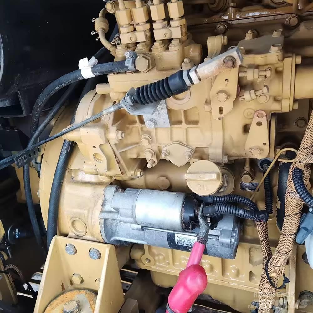 Carter 305E2 Верижен екскаватор