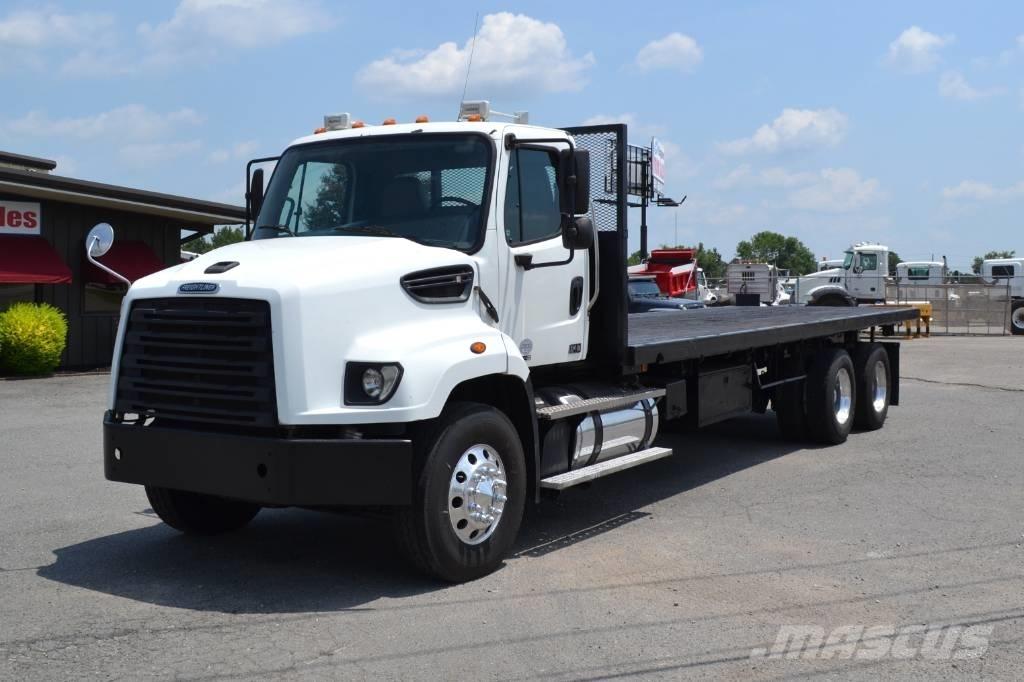 Freightliner 114SD Бордови