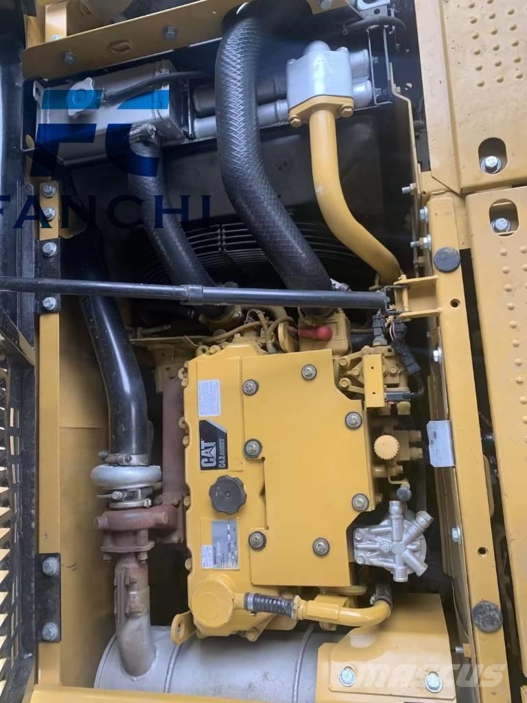 CAT CAT 312 D Средни екскаватори 7т - 12т