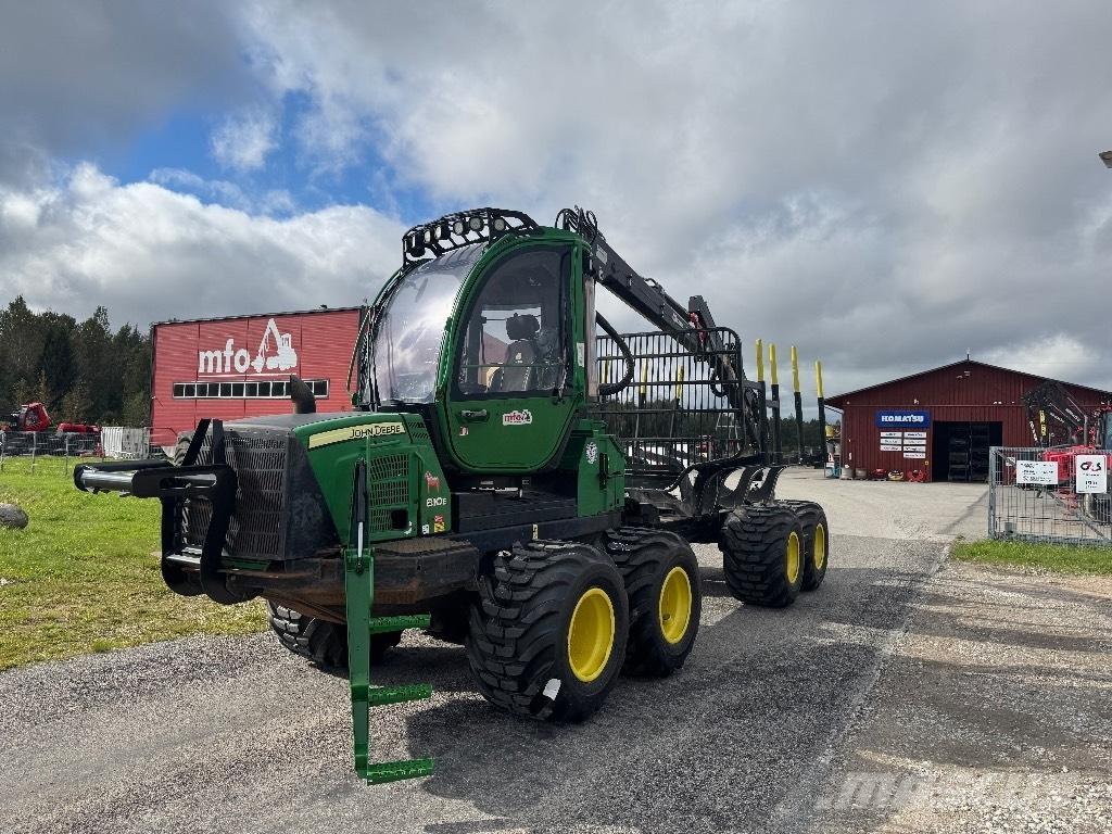 John Deere 810 E Форуардери