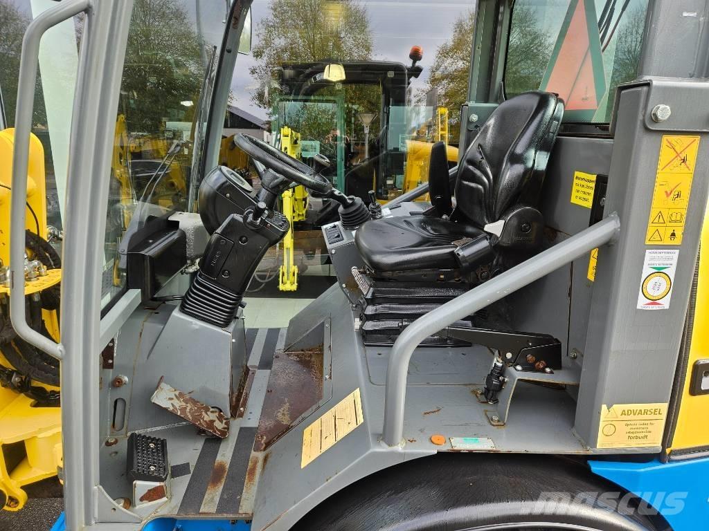 Weidemann 2070LP Мини товарачи