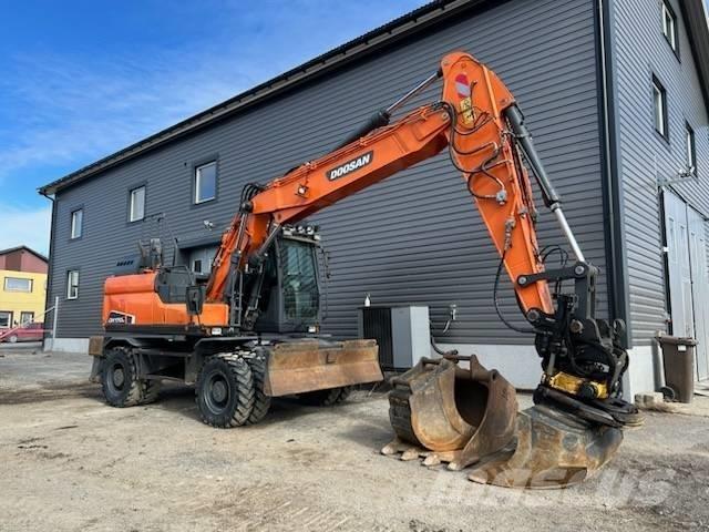 Doosan DX 170 W Колесни екскаватори