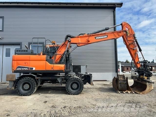 Doosan DX 170 W Колесни екскаватори
