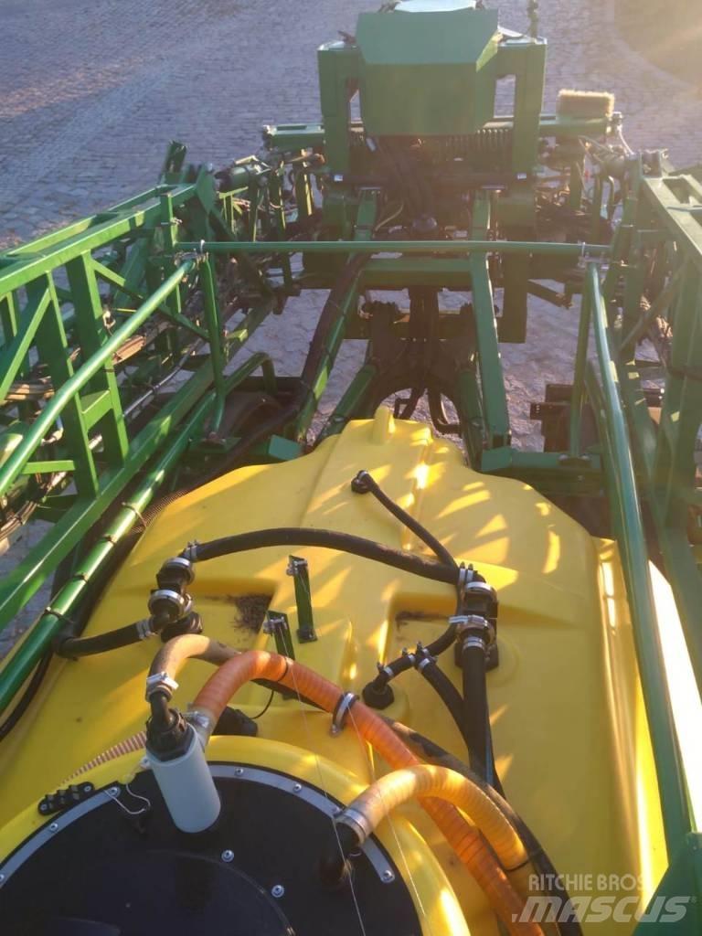 John Deere R944i Прикачни пръскачки
