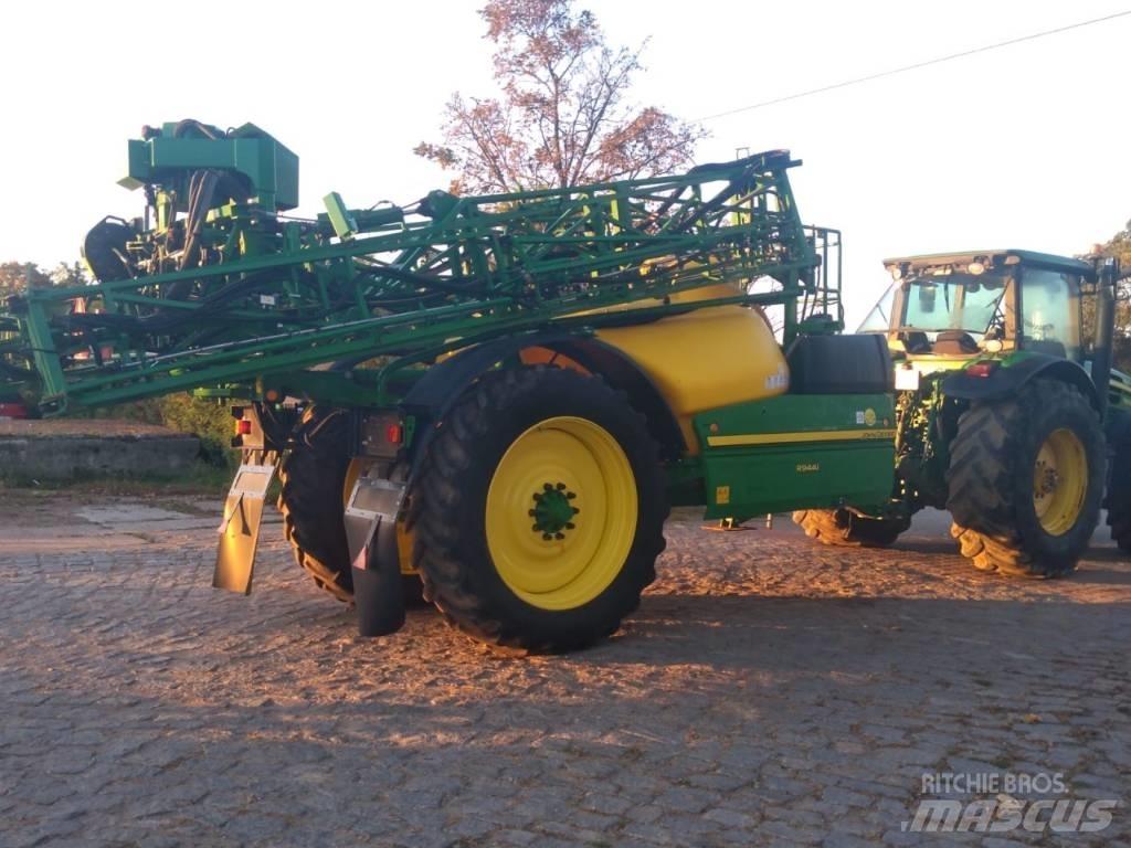 John Deere R944i Прикачни пръскачки
