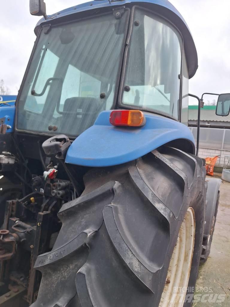 New Holland TD 95 D Трактори