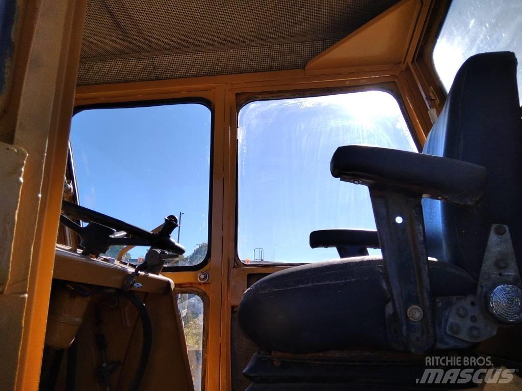Bomag BW 212 Еднобарабанни ролки
