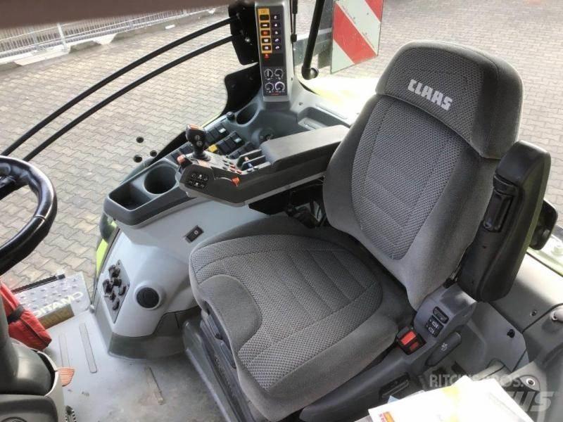 CLAAS AXION 810 Трактори