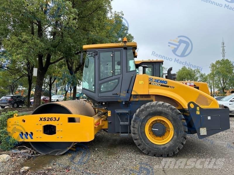 XCMG XS263J Еднобарабанни ролки
