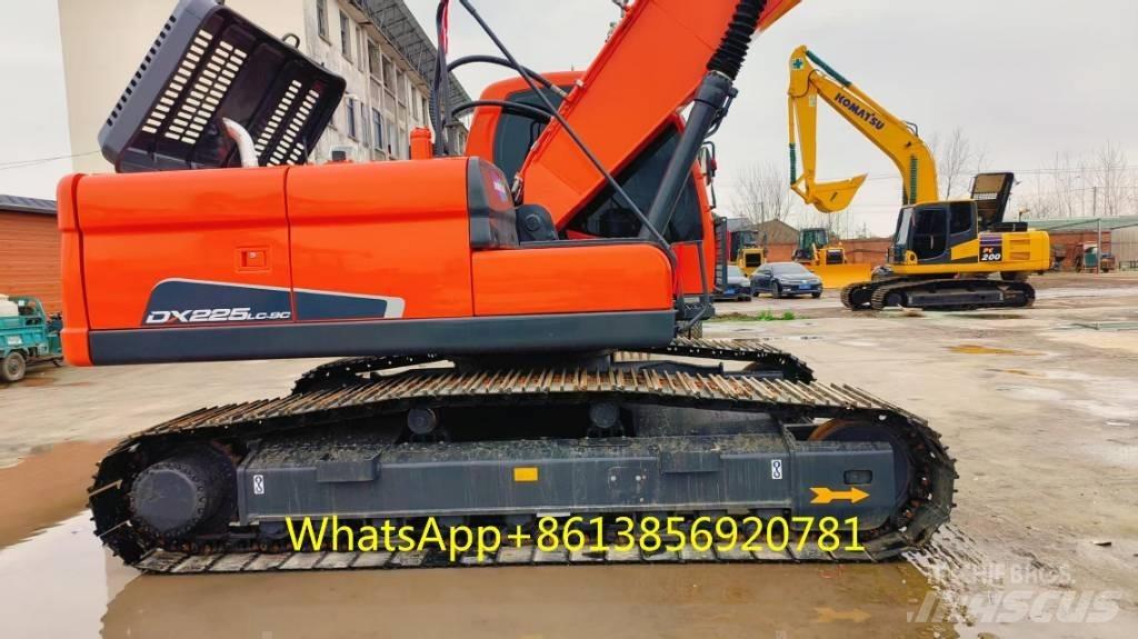 Doosan DX 225 Верижен екскаватор