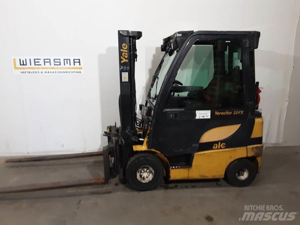 Yale GLP20SVX Камиони с АГУ