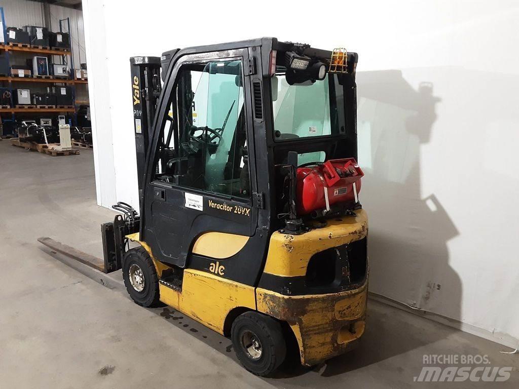 Yale GLP20SVX Камиони с АГУ