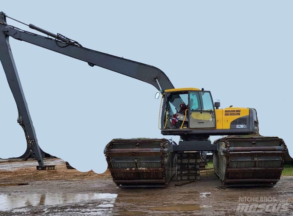 Volvo EC 210 C L Багери амфибии