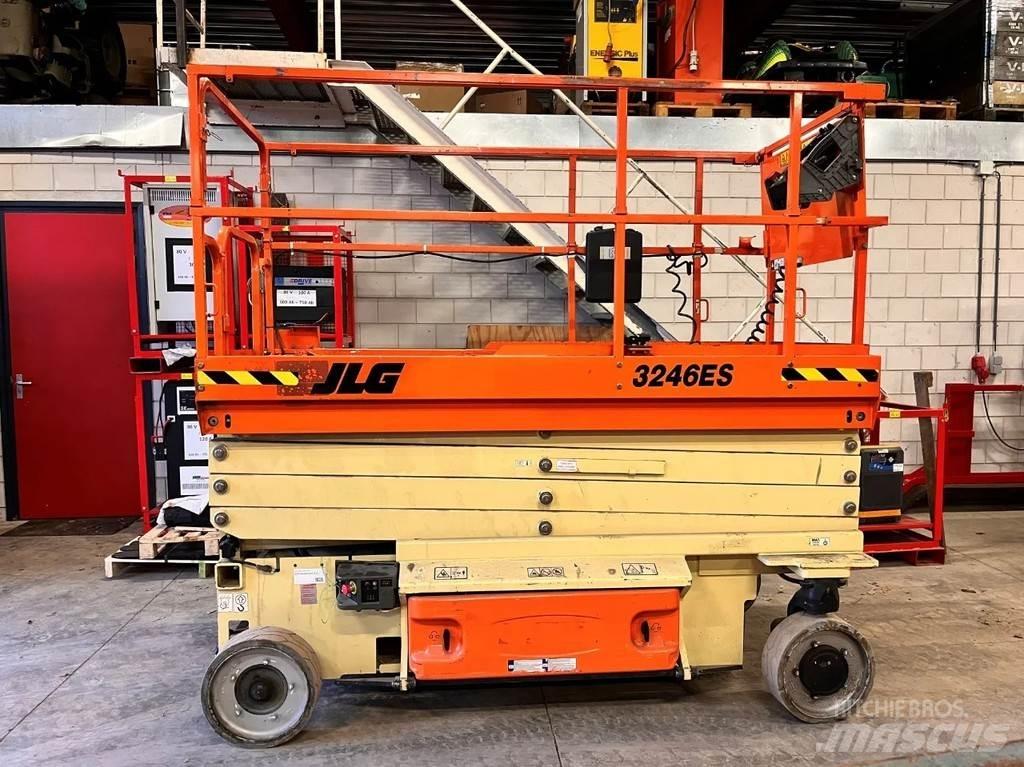 JLG 3246ES Ножични работни платформи