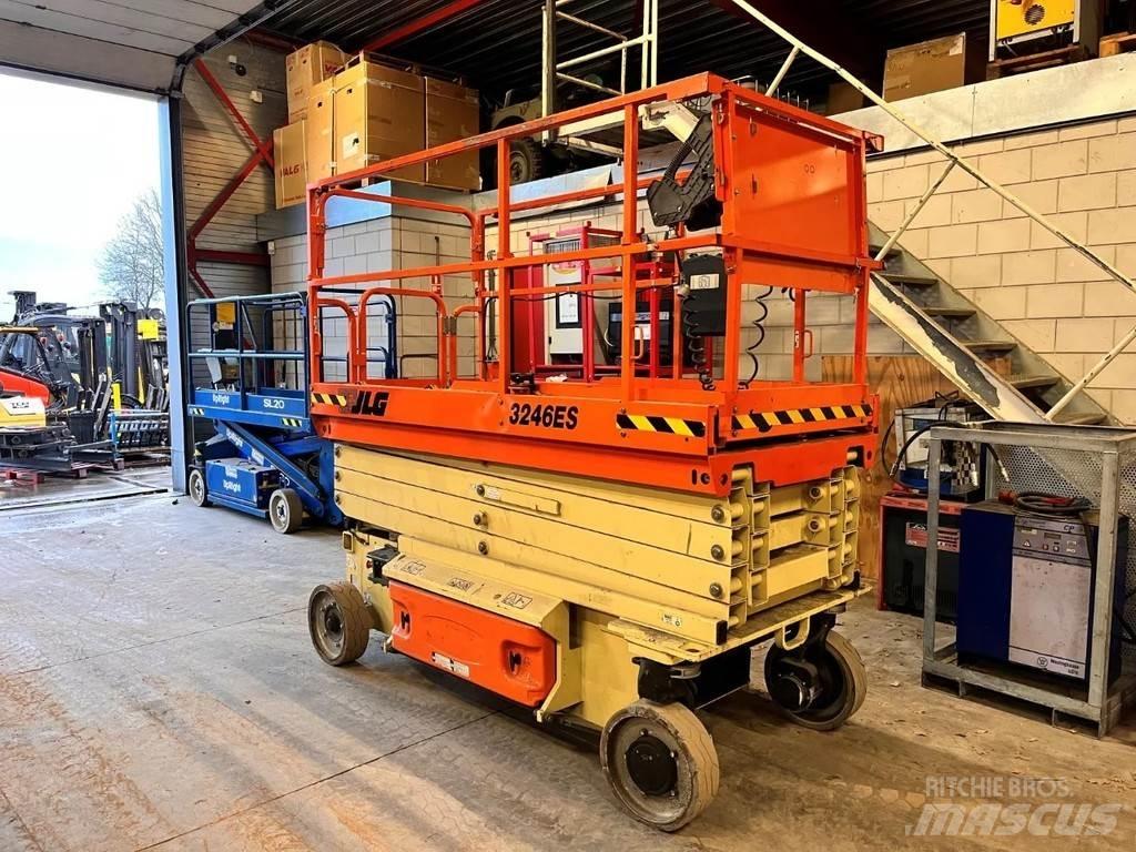JLG 3246ES Ножични работни платформи