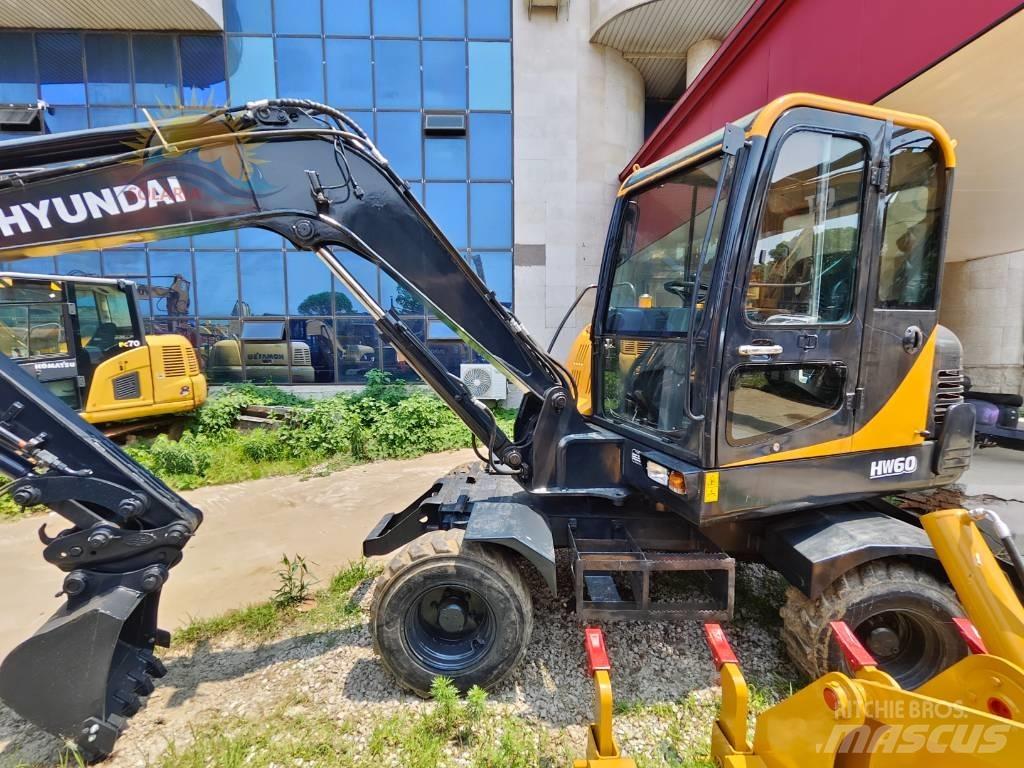 Hyundai Robex 60 W Колесни екскаватори