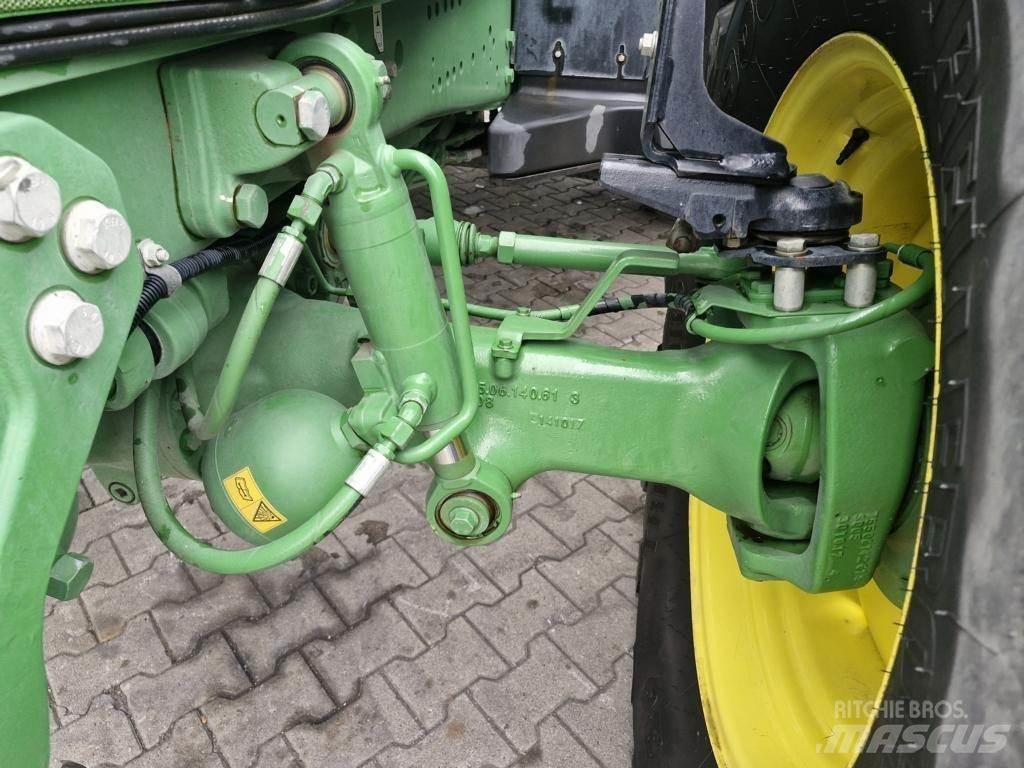 John Deere 6230R Трактори