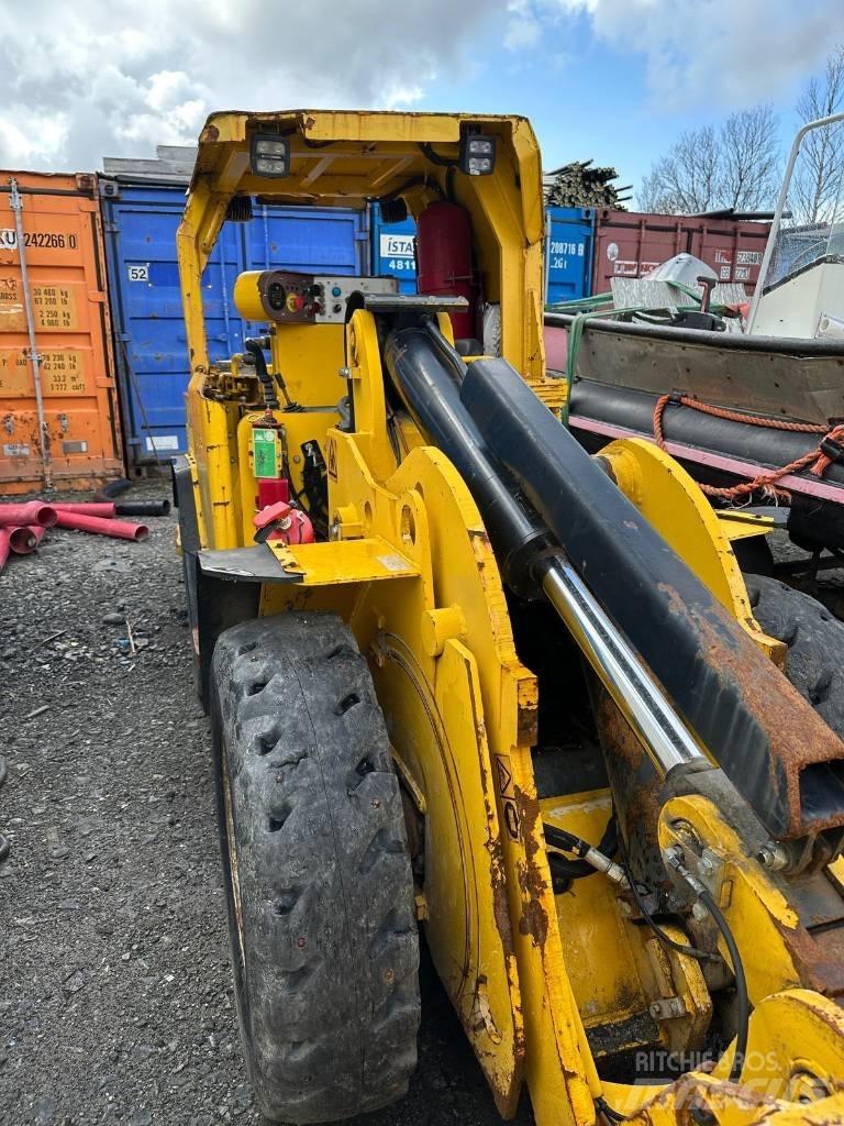  Aramine L150D Подземни товарачи