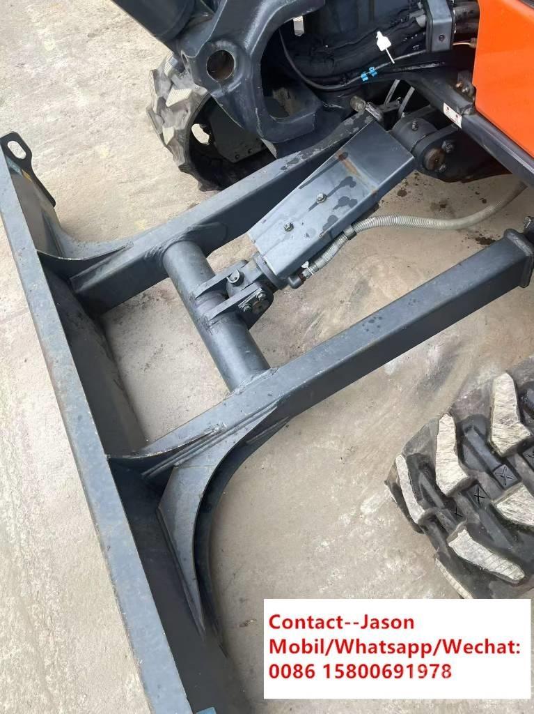 Hitachi ZX 35 U Мини екскаватори < 7 т