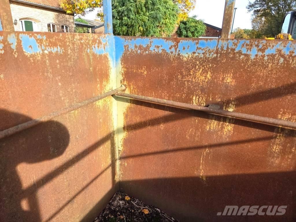 Veewagen 3.80 m Ремаркета за превоз на животни