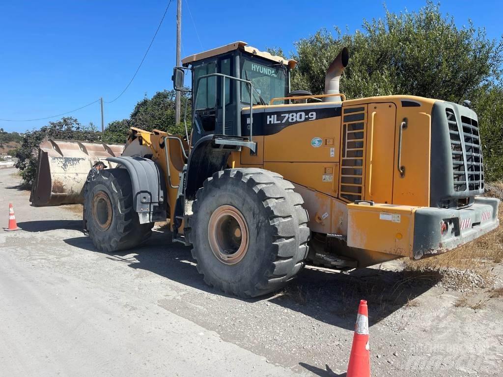 Hyundai HL 780-9 Колесни товарачи