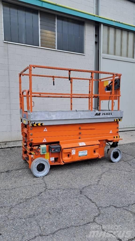 JLG 2646 ES Ножични работни платформи