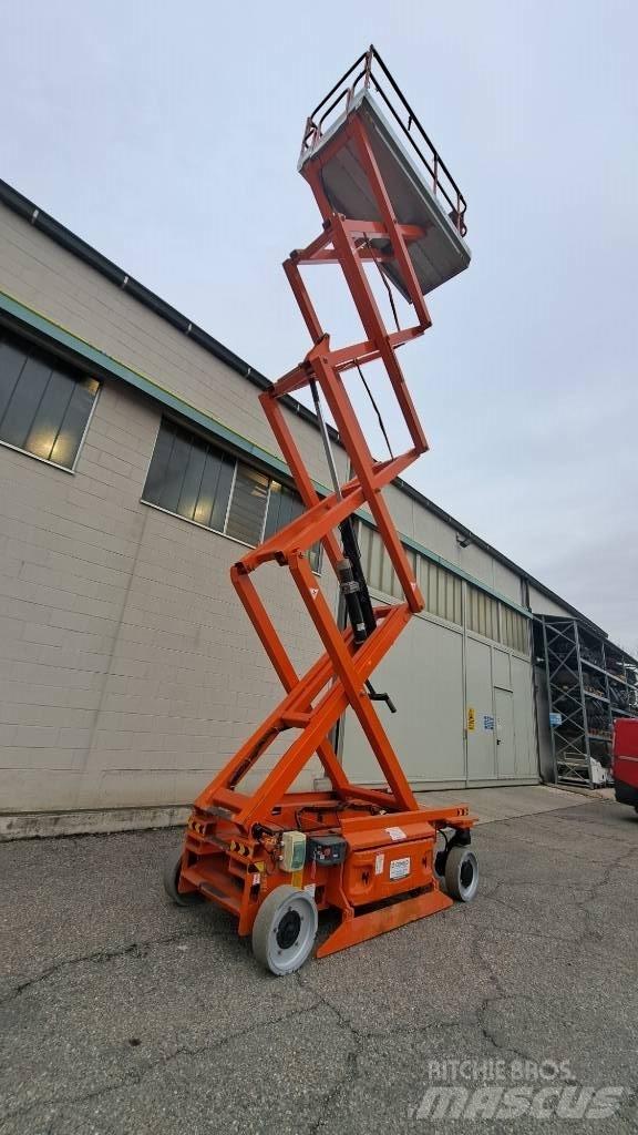 JLG 2646 ES Ножични работни платформи