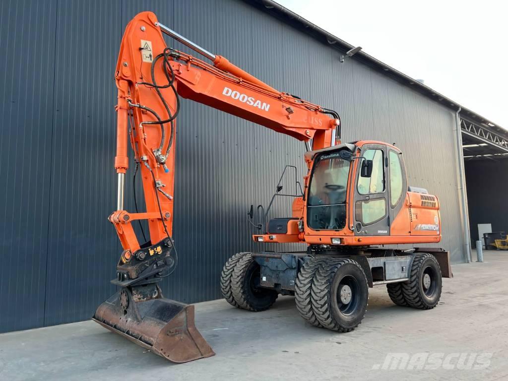 Doosan DX170W Колесни екскаватори