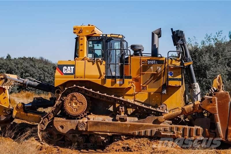 CAT D10T Верижни булдозери
