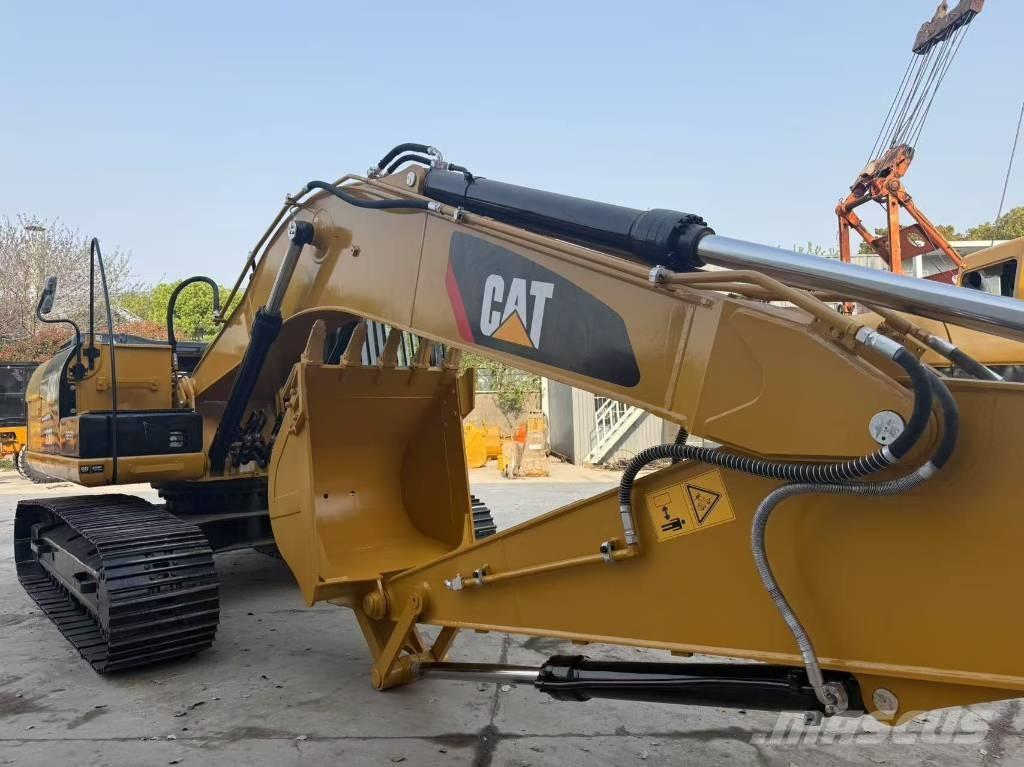 CAT 320 D 2L Верижен екскаватор