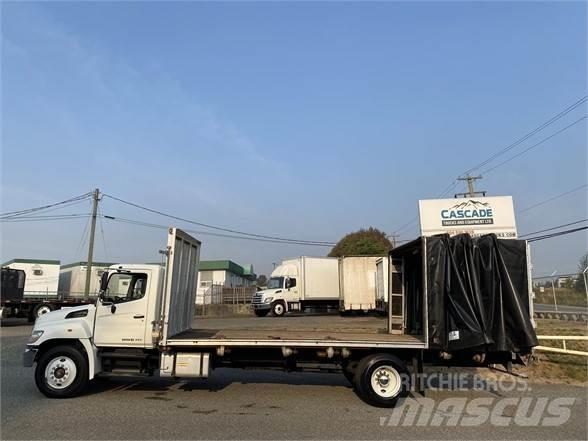 Hino 338 Брезентови камиони
